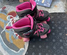 roller skates size 35-38