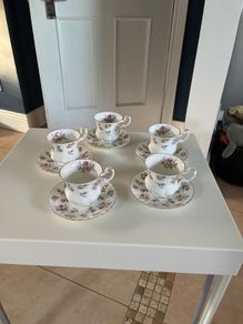 Royal Albert Winsome