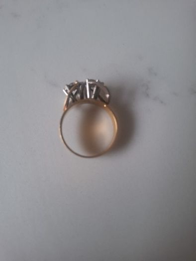 18ct Gold Vintage Diamond Engagement Ring
