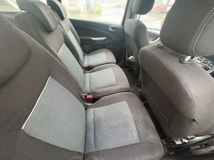 Ford S-Max 2012