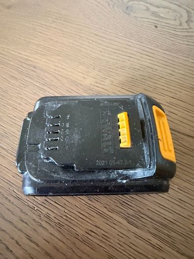Dewalt 4Amp Battery