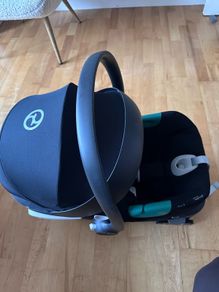 Cybex Aton B2 R129 Car Seat with ISOFix Base
