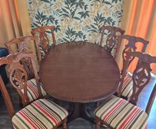 Extendable Dining Table + 6 Chairs