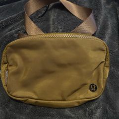 LULULEMON everywhere belt bag chocolate satin brown