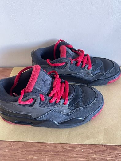 NIKE AIR boys trainers size 4,5UK/37,5EU