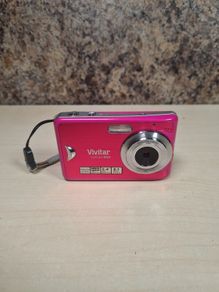 Vivitar Vivicam 8025 Digital Camera 8.1mp Mega Pixels Pink No Battery Charger
