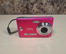 Vivitar Vivicam 8025 Digital Camera 8.1mp Mega Pixels Pink No Battery Charger