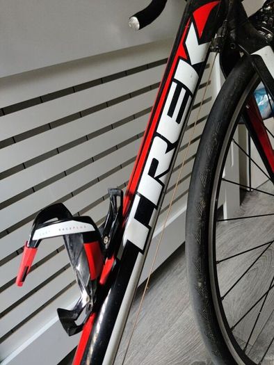 Trek Alpha 1.2, Carbon Fiber Fork, Shimano 105 Group set, Size L