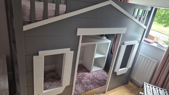 Kids bed