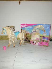 Barbie Nibbles Horse