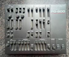Roland PG-800 Programmer