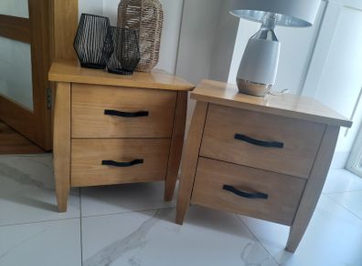 Bedside lockers
