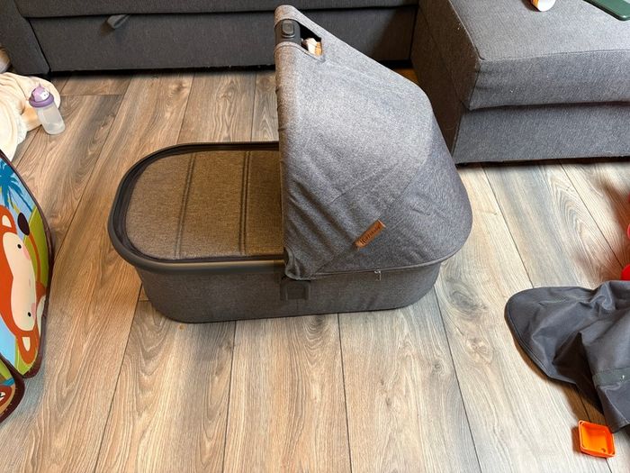Uppababy Vista V2 Bassinet (Greyson)