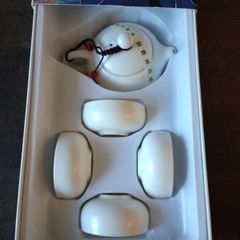 Brand New OPPO Reno Limited Edition Ceramic Travel Kung Fu Tea Set (4 Cups + Pot)