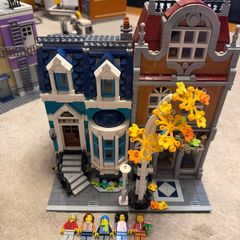 lego book shop modular 10270