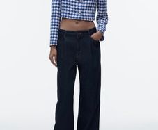 Textured cropped blazer