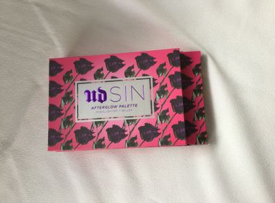 BNIB Urban Decay UD Sin Afterglow Palette 8 hour Highlighter and Blush