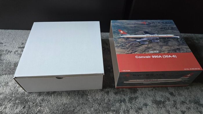 B-models 1:200 Swissair Convair 990