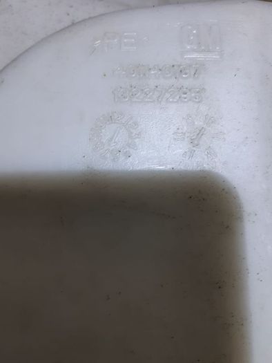 09-17 Vauxhall Insignia A Windscreen Washer Bottle Tank With Pump P/n: 13227295