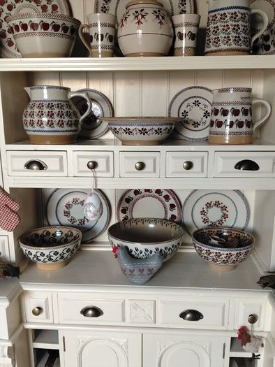 solid kitchen dresser delivery arranged