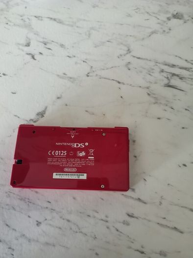 Nintendo DSI no charger no stylus