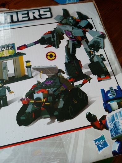Transformers KRE-O Optimus Prime v Megatron