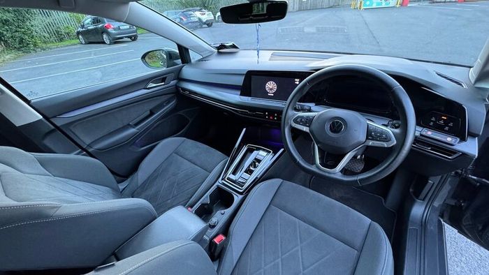 2023 Volkswagen Golf Mk8 eHybrid Style 204BH