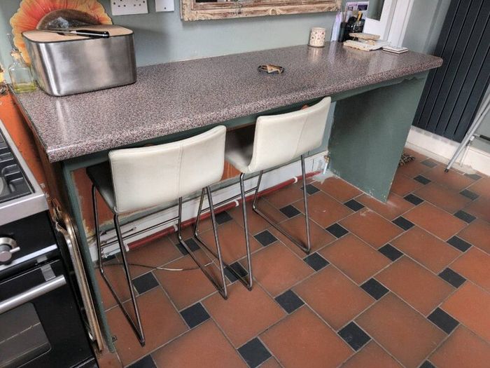 Kitchen cabinets