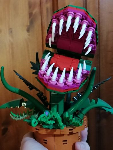 Knockoff Lego Building Bricks Little Shop of Horrors Audrey 2 Plant