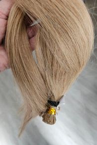 Blond hair extensions