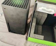 Xbox Series X with one controller and RDR2 Disc game - Fully boxed