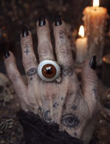 Handcrafted Ex Medical Prosthetic Glass Eye Ring size 7