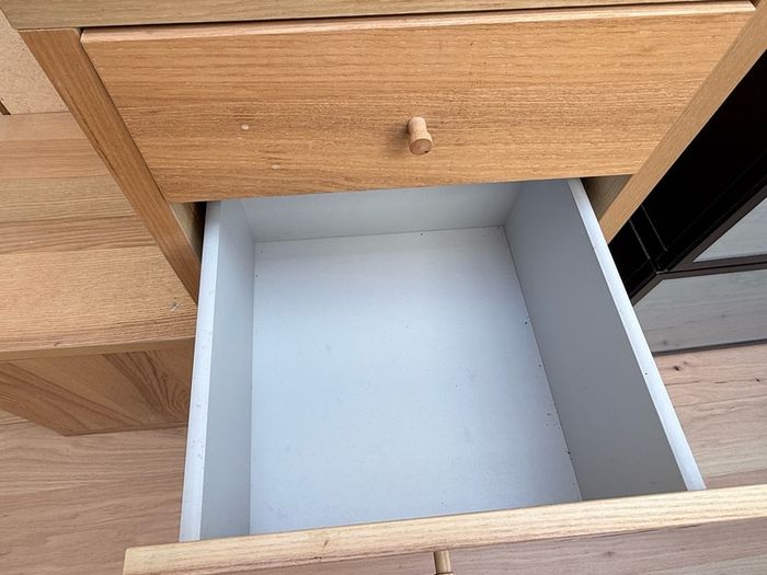 Storage unit