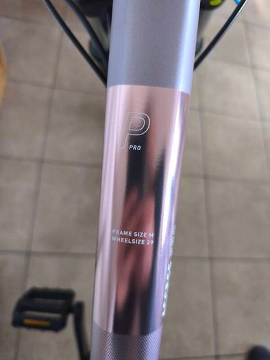 cube access Pro Woman bicycle