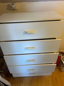 White storage unit.  set of 5 drawers