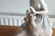 Nao By Lladro Woman And A Dog ( Large Figurine )