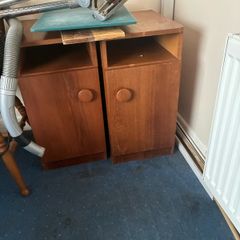 Bedside lockers