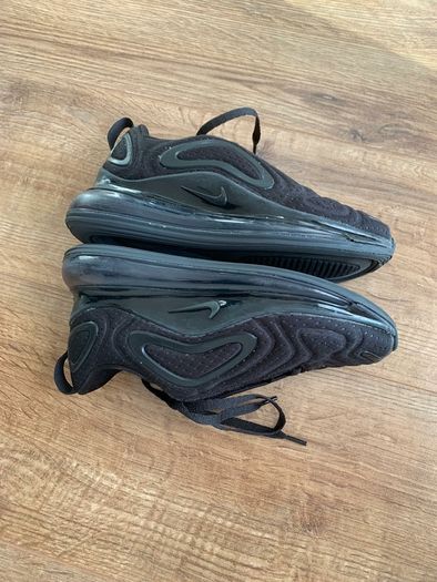 Nike 720 boys shoes