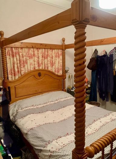 Antique Pine 4 Poster bed