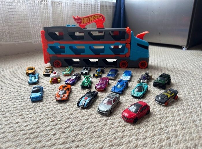 Hotwheels Truck Set with Many Extra Cars