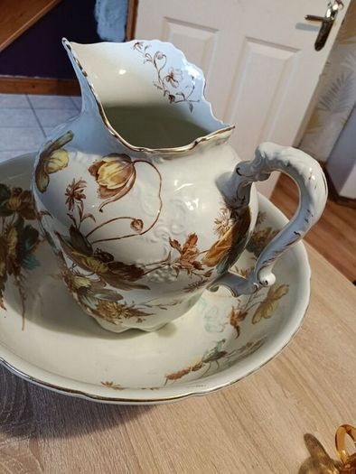 Antique English Bishop and Stonier Porcelain Pitcher and Bowl Set
