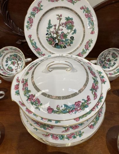 Beautiful Royal Grafton Antique Porcelain