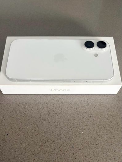 Iphone 16 White