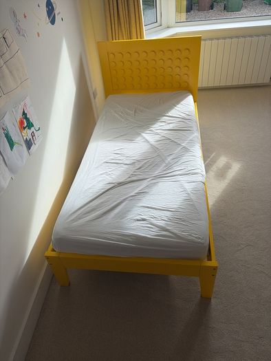 Lego bed