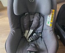 Maxi Cosi Pearl pro and 2way isofix base