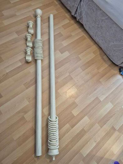 Antique Cream/Gold effect Curtain pole