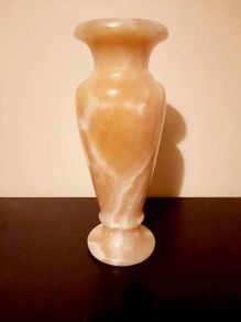 Pale Yellow/Cream Toned Onyx Stone Vase