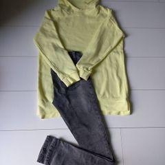 Girls jumper and jeans
