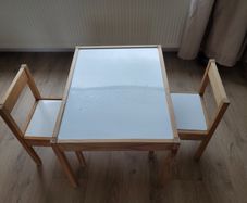 table and chairs for kids