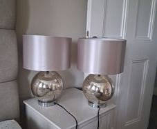 gold lamps